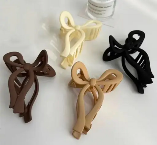Bow style clutcher hair clip pack of 3 pcs Multicolor